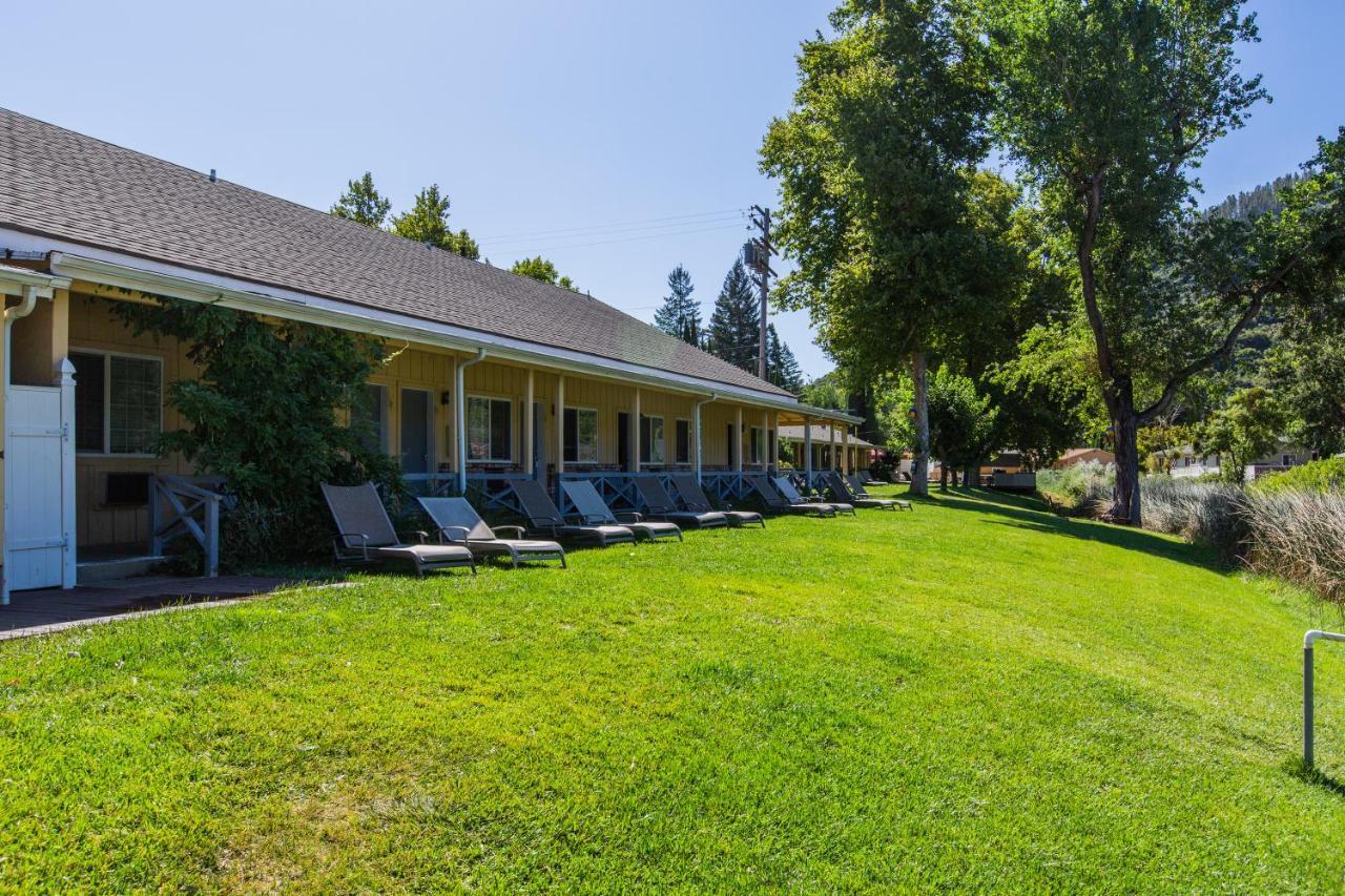 The Lodge At Blue Lakes Upper Lake Exterior foto